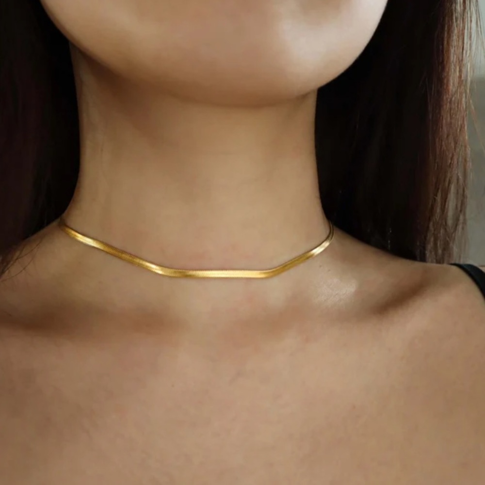 Waterproof snake chain choker necklace - Picture 2 of 3